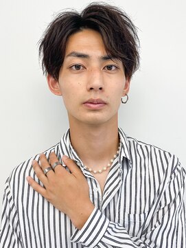 オグジュアリー 表参道(aux.) ツイストスパイラルパーマセンターパートツーブロック大人ヘア