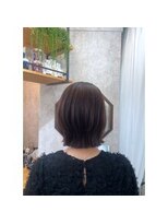 サンズ アイニー(SUNS ini) カカオブラウン x くびれボブ