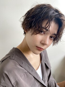 ベター(better) center part twist short