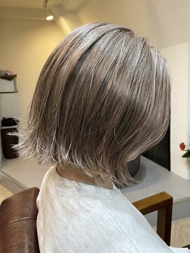 ピア(pier) 切りっぱなしボブ