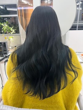 ヒン(HIN) ブルーブラックグラデーション