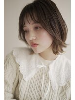 ムク 甲府(muku.)&nbsp;ミディアムヘア/斜めバング/グレージュカラー/甲府駅