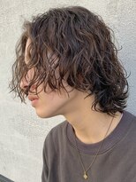 フィフスワン(fifth one)&nbsp;波巻きスパイラルパーマツイストスパイラルパーマセンターパート