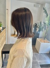 プルス(Plus) 切りっぱなしボブ