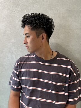 ゼスト リル 新宿(ZEST lill) スパイキーショート　短髪パーマ　ホワイトメッシュ　落合陽世