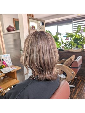 ヘアークリエイト マァーノ(Hair create mano) 育てるハイライト