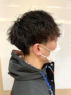 銀座マツナガ 浅草店 10代20代人気ツーブロマッシュツイスパスタイル
