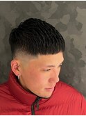スキンフェード×クロップスタイル 男らしいストリートショート