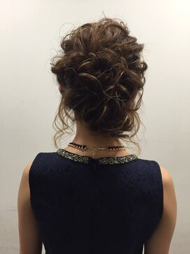 アリーズ シブヤ(ALLYS shibuya) 2016 ボブルーズアップ