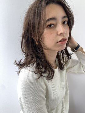 エディット トウキョウ(e.dit tokyo) 【MILK/MURIEL macoto】ゆるふわセミディ