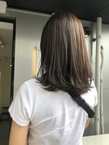 ネイヴィル(navile)&nbsp;外ハネ×レイヤー