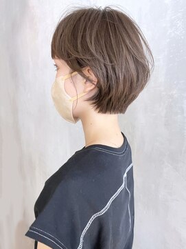 アイティー バイ アルバム 浦和店(IT by ALBUM) まろやかアッシュブラウンショート_チェリーブラウン_ba404801