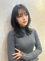 くびれレイヤーフェイスレイヤーブルーブラックシースルーバング