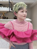 イェッカ パビル(YECCA pabil)&nbsp;ベリーショートのデザインカラー（ブリーチ２回）