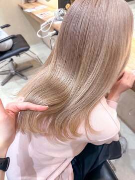 ヒビヲ(HIBIO) ハイトーンカラーミルクティーベージュカラーピンクベージュ横浜