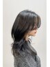 女性カット、ブロー込み　￥4000