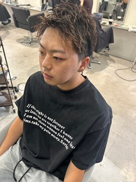 メンズサロン キング 梅田店(Men’s salon K!ng) 波巻きツイストスパイラルパーマ/フェザーパーマ/眉毛/メンズ