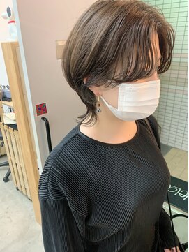 キューズ クラブ(cuz KLUB) 【cuzKLUB】ショートウルフ×アッシュベージュ＊池袋