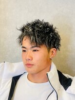 アストロ(ASTRO)&nbsp;メッシュハイライトスパイラルパーマツイストパーマツーブロック