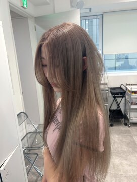 カラ 京都河原町(Kala) ミルクティーグレージュ