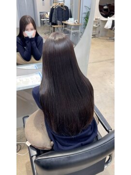 リラ バイ クオーレ(LIRA by CUORE) ～酸性縮毛矯正×モーヴカラー～