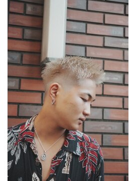 ラフカッターズ 立川店別館 スパイキーショート【立川/理容室/床屋/顔剃り/シェービング】