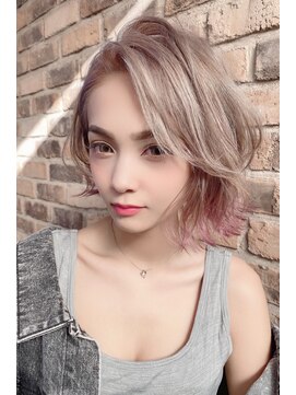 クーエフー(coo et fuu) グレージュに毛先ピンクのデザインカラー♪藤沢2