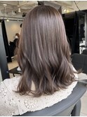 △ブリーチなしミルクティーグレージュ艶カラーロブミディアム