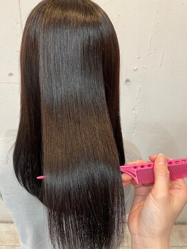 チェリッシュ(Cherish) 髪質改善ツヤ髪大人可愛いナチュラルストレートロング黒髪暗髪