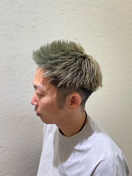 バース バイ ハピネス(BIRTH by happiness) ハイトーンスパイキー刈り上げジェットモヒカン