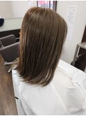 オリーブブラウン