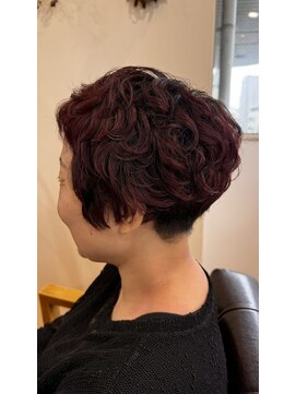 アネモス(anemos) ベリーショート