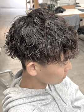 バイフィフス 原宿/表参道(by fifth) メンズ束感波巻きスパイラルパーマツイストスパイラルパーマ原宿