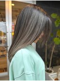 ハイライトカラー　アッシュカラー　ロング　ストレート　　美髪