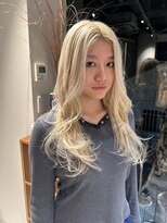 エルム 原宿 表参道(yelm)&nbsp;ハイトーンロング抜きっぱなしブロンド金髪ホワイトブロンド