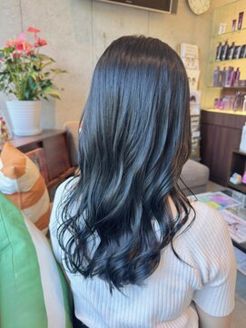 エム インターナショナル 春日部本店(EMU international) 暗髪でも透け感たっぷりネイビーグレー