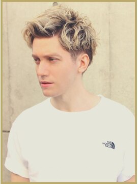 ジジバイワースホワイル(jiji by WORTH WHILE) 外国人風パーマウルフカルマパーマベリーショートダークアッシュ