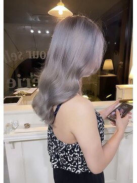 シェリ(che'rie) ハイライトカラーミルクティーベージュケアブリーチダブルカラー