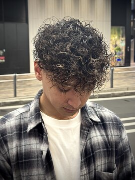 ヒロギンザ 難波店(HIRO GINZA) ツイストスパイラル×スキンフェード