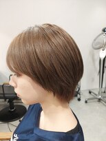 ウェスト(WEST) 明るめのベージュ系カラー
