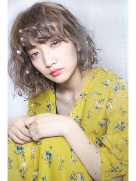 ヘアーアートシフォン 川口東口店(hair art chiffon) グレージュ&ひし形シルエットのエアリー切りっぱなしボブ 川口
