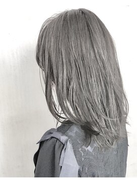 ヘアーアンドアトリエ マール(Hair&Atelier Marl) 【Marl】グレージュカラーのセミディ☆