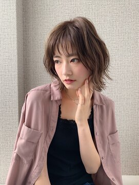 テクライズ金山(TECHRISE) 外ハネショートボブ