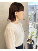 ワイドバングのボブウルフスタイル