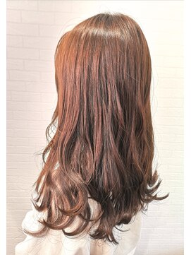 グランルッソ 岡山イオン前(GRAN LUSSO) フェミニンなレイヤースタイル×艶ブラウン