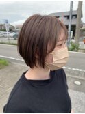 アッシュグレージュ×ショートボブ