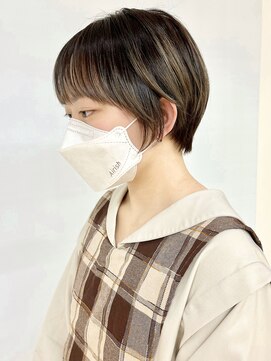 クオリス 上板橋店(QUALIS) ショートヘア★耳かけショートハイトーン10代20代レイヤーボブ