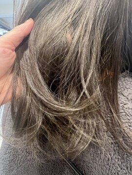 ディーヘアーデザイン(d.HAIR DESIGN) オリーブカラー♪