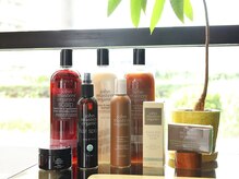 シャイン(Shine)の雰囲気（つくば市で取扱一号店。「john masters organics」）