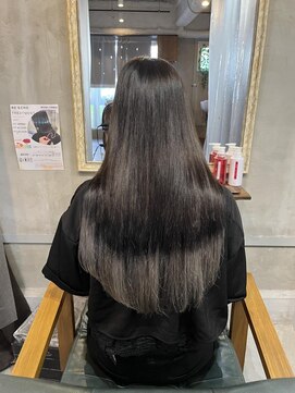 ルフレ 新宿本店2nd(Reflet) 裾カラー/プルエクステ/シルバーカラー